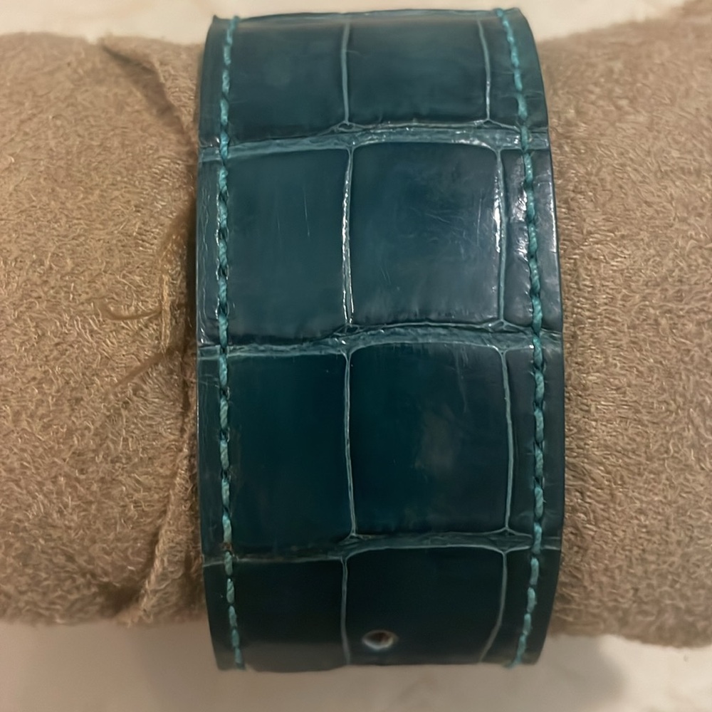 Michael Kors teal patent alligator watch EUC - Picture 2 of 3